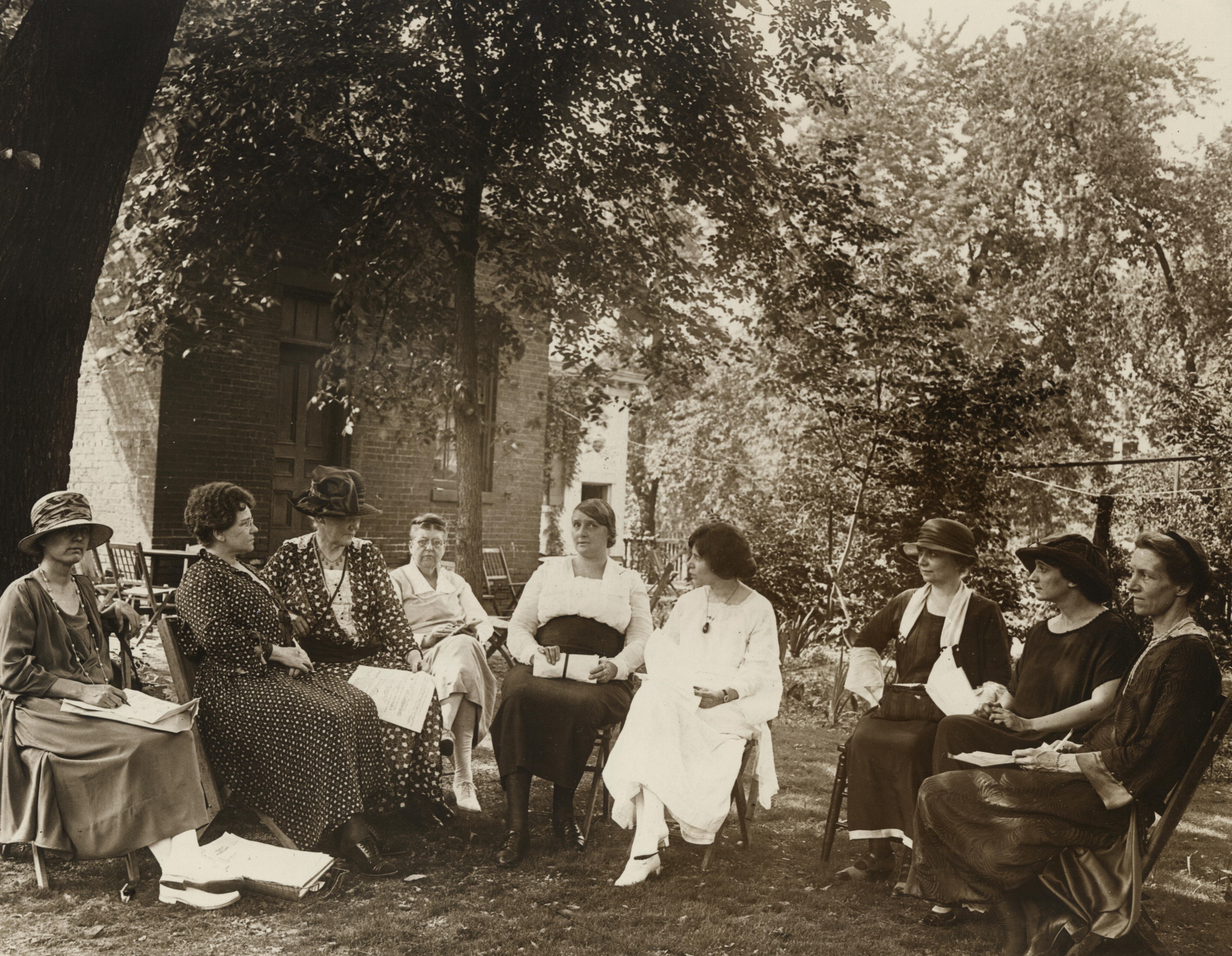 Edith Ainge can be seen in the center of this 1924 meeting of the NWP National Council. She is seated to the left of Alice Paul, who is wearing all white. Retrieved from the collection of the Library of Congress, http://hdl.loc.gov/loc.mss/mnwp.276048.